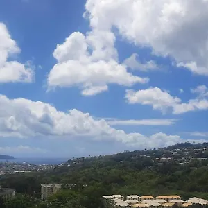 Super T3 Proche De Sans Vis-à-vis Appartement Fort-de-France