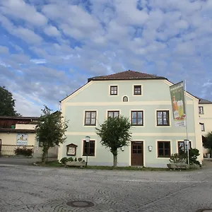 Zur Post Apartment Eschlkam