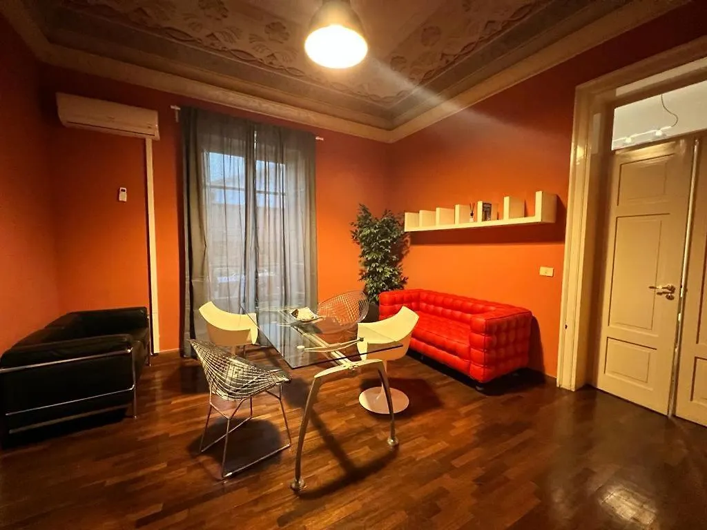 38,Velasquez Palermo Appartamento